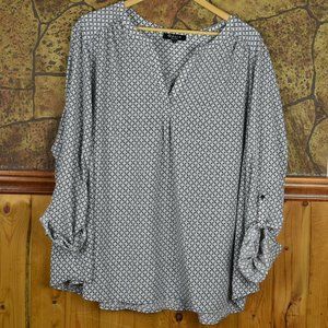 DALIA Tunic Top in Black and White